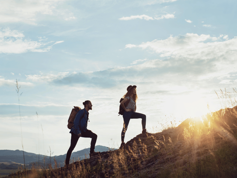 Millenials beim Wandern