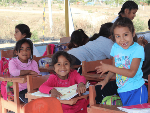 Kinder von der Initiative Con Corazon
