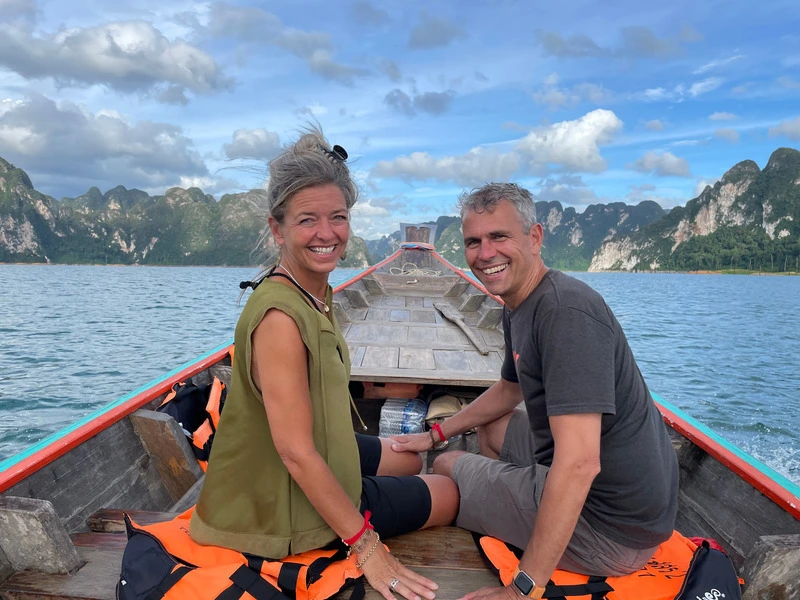 Bootssausflug im Khao Sok Nationalpark in Thailand