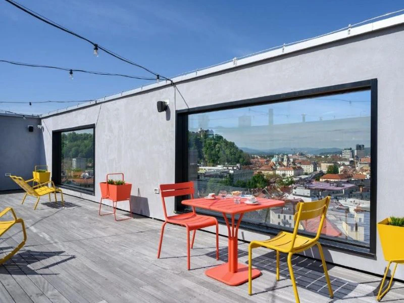 Hotel in Ljubljana, Slowenien -Terrasse