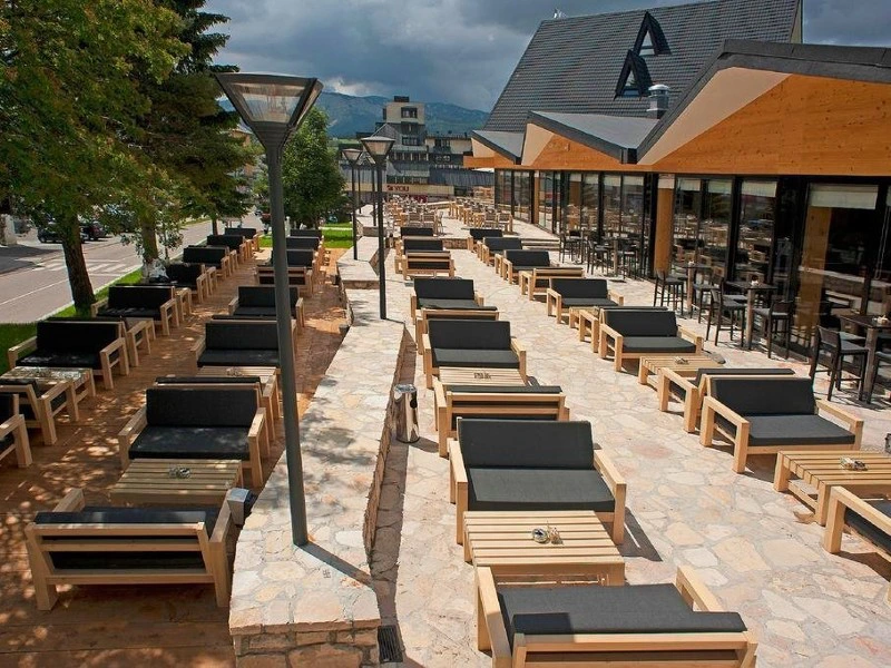 Terrasse Komforthotel Durmitor
