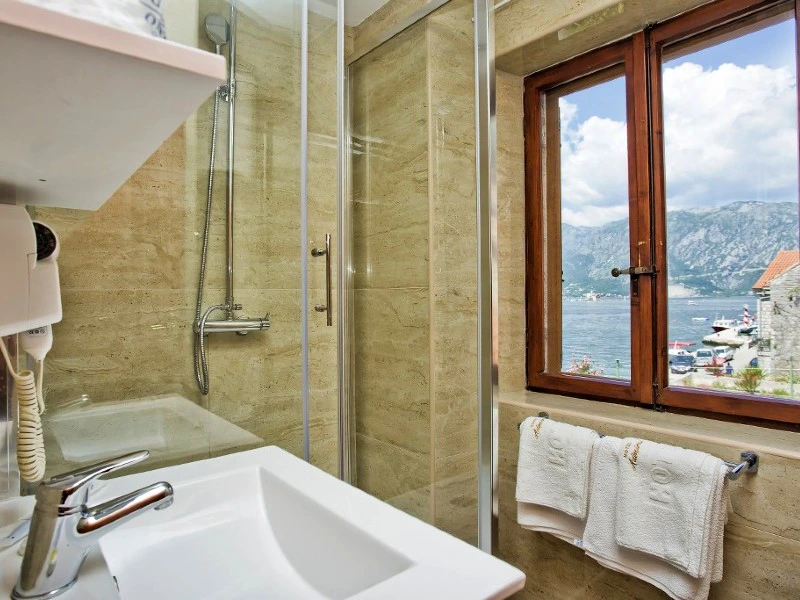 Hotel Kotor Badezimmer