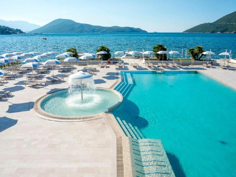 Komforthotel Kotor Pool