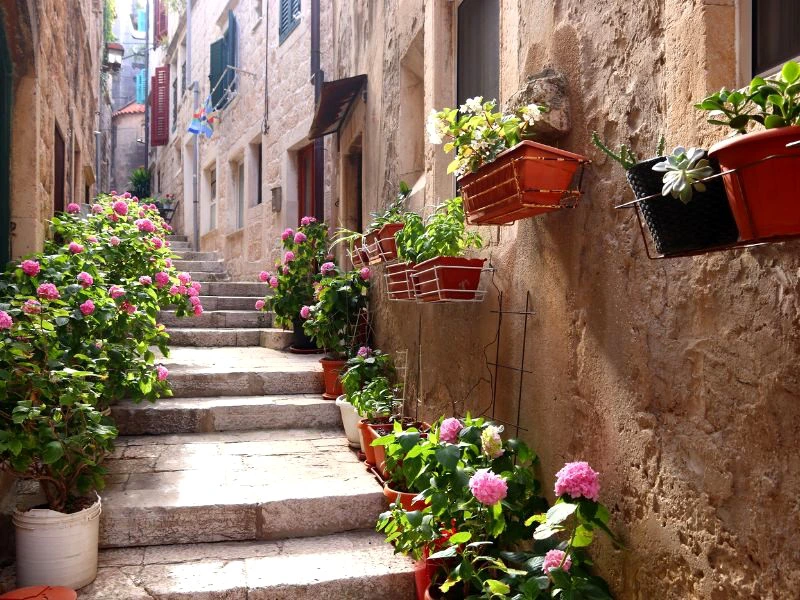 Straßen von Korcula, Kroatien