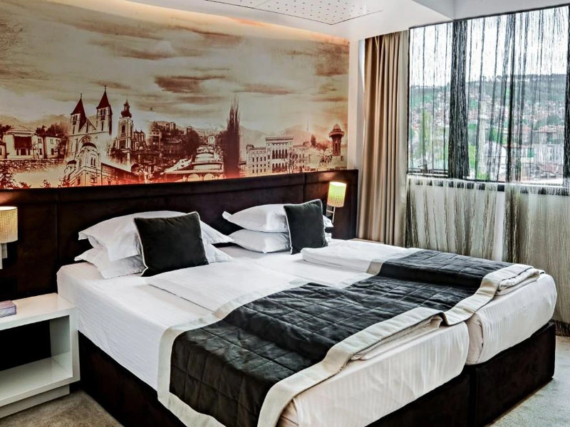 Schlafzimmer mit Doppelbett