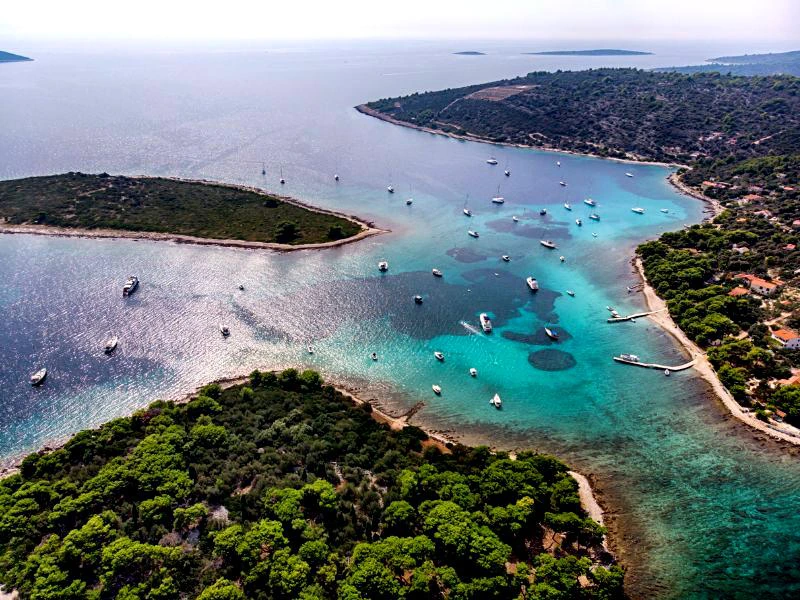 Blue Lagoon bei Split, Kroatien