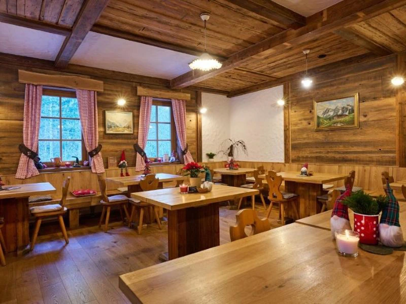 Restaurant im Hotel im Logar-Tal in Slowenien