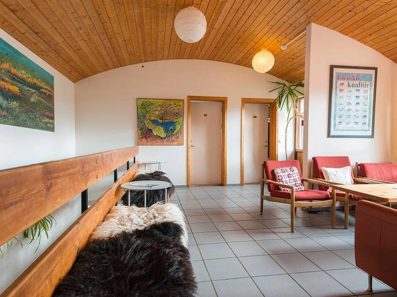 island-unterkunft-wohnzimmer