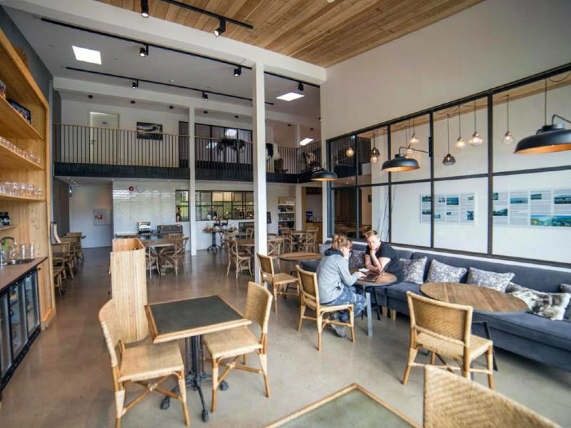 island-restaurant-hotel