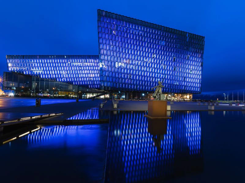 Das Harpa Konzerthaus in Reykjavik