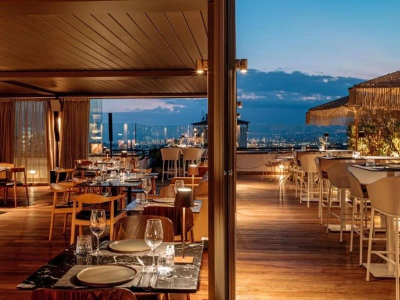 Dachterrasse des Hotels in Athen, Griechenland