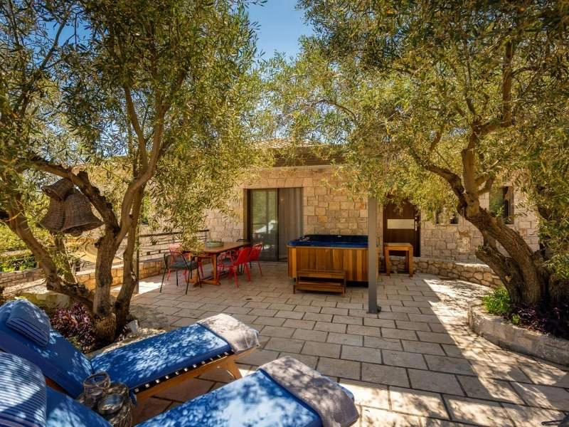 Außenbereich der Unterkunft bei Nafplio, Griechenland
