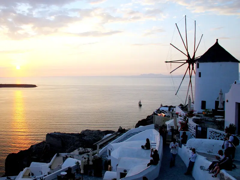 kykladen urlaub sonnenuntergang windmĂĽhle ausblick