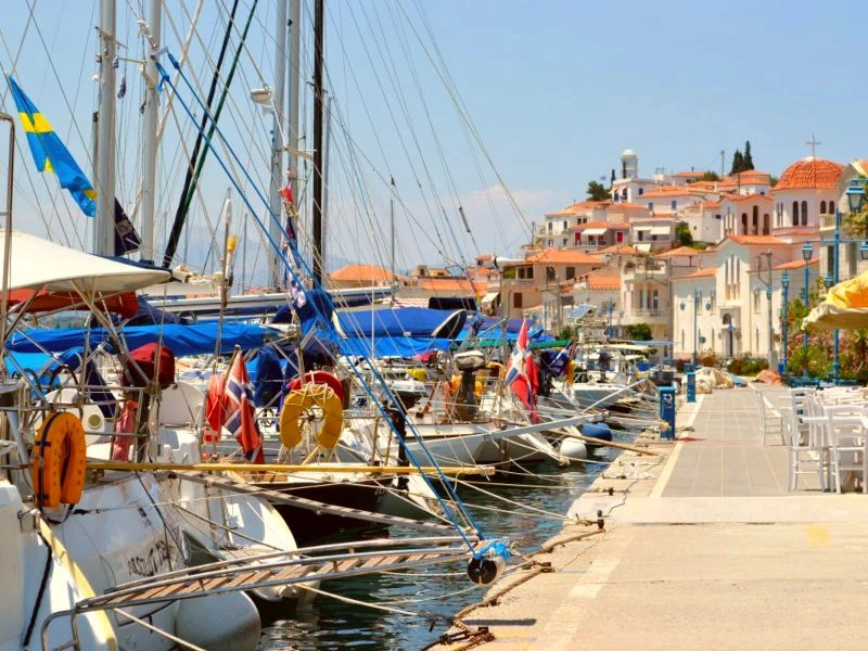 Poros Hafen