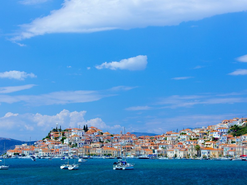 Poros vom Wasser aus