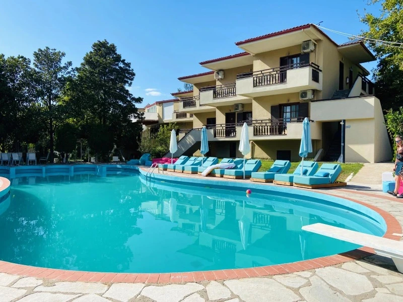 Poolanlage auf Thassos