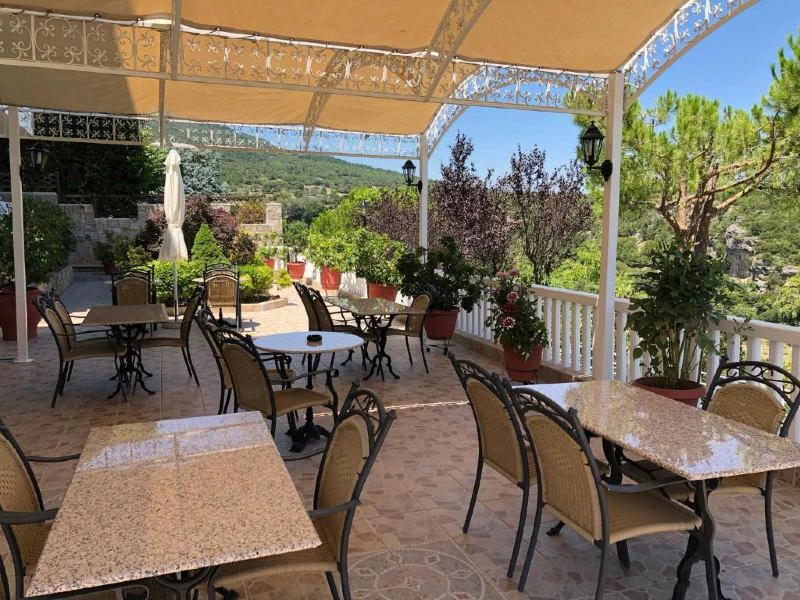 Terrasse des Hotels in Litochoro, Griechenland