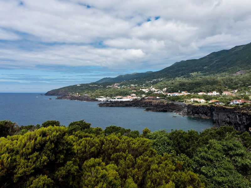 sao-jorge-umfeld-Ilha-do-Pico-turismo-açores