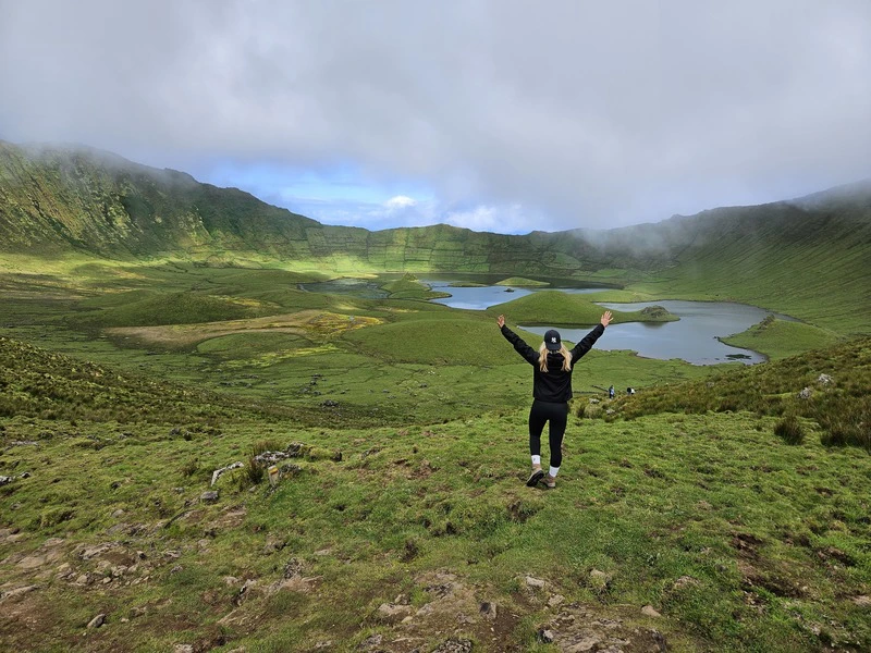 Frau auf Corvo, Azoren
