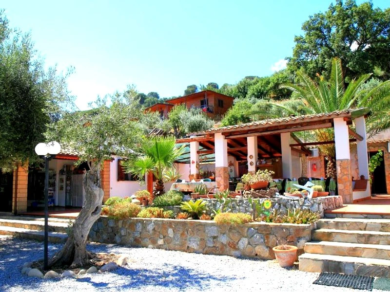 hotel cefalu sizilien