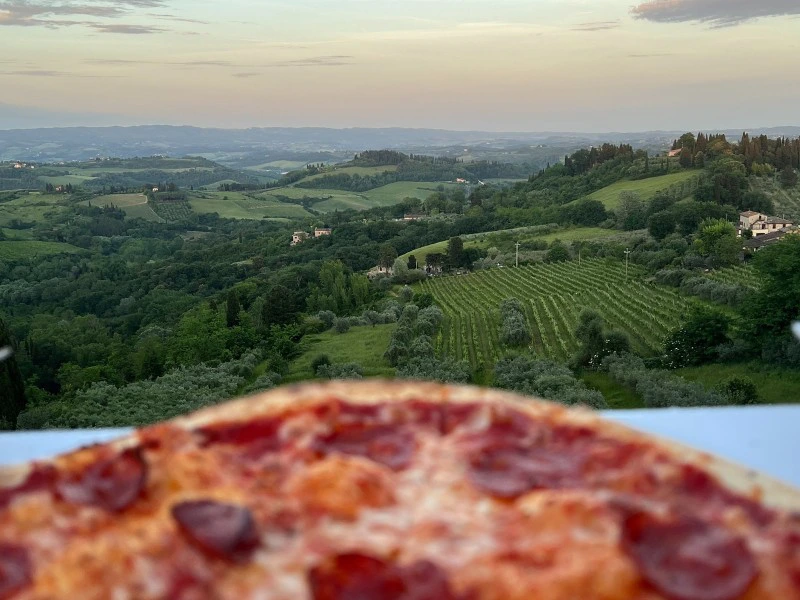 Blick auf die Umgebung von San Gimignano in Italien
