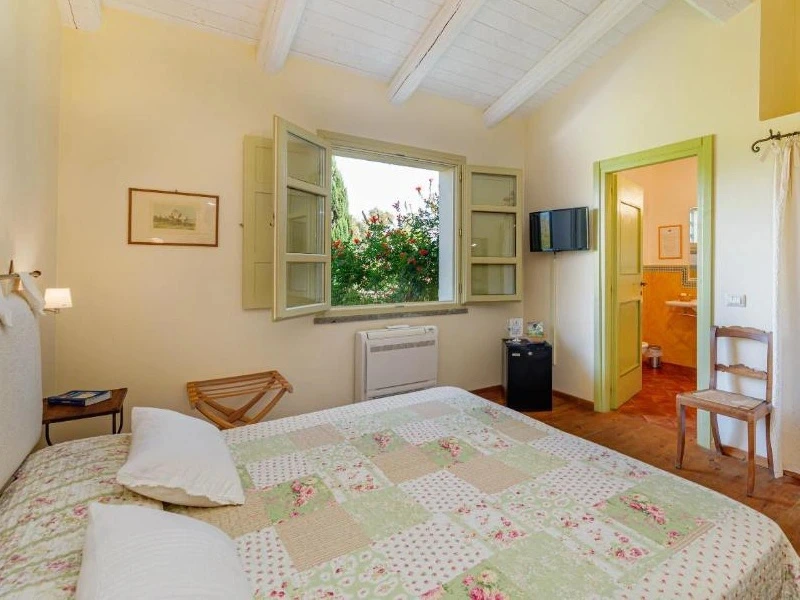 Gemütliches Hotelzimmer in Alghero, Sardinien