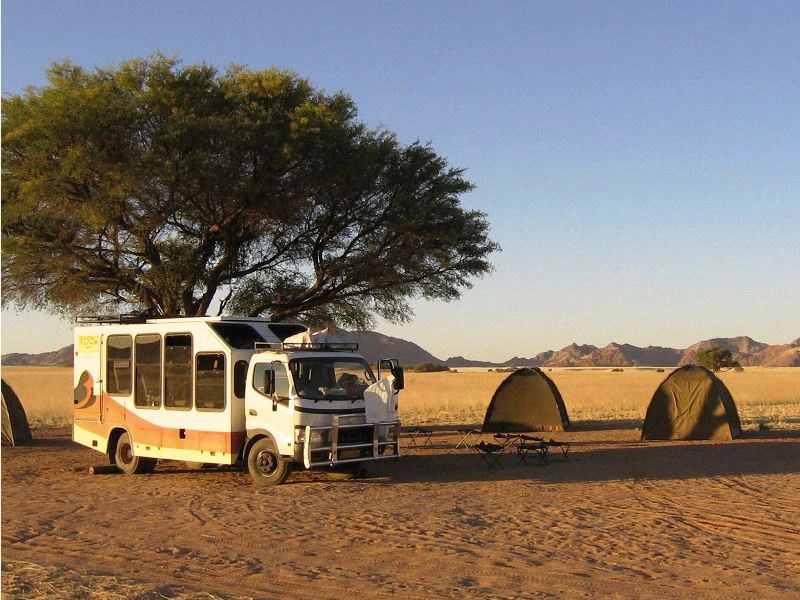 Mietwagen Auto mit Zelt in Namibia