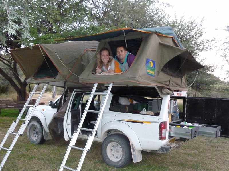 Dachzeltwagen in Afrika