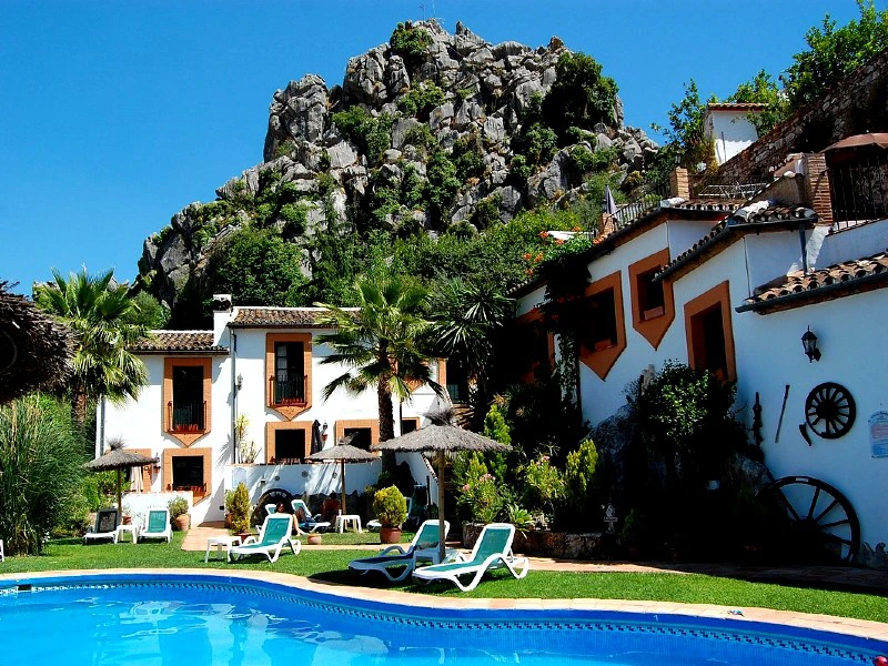 Unterkunft mit Pool in Montejaque