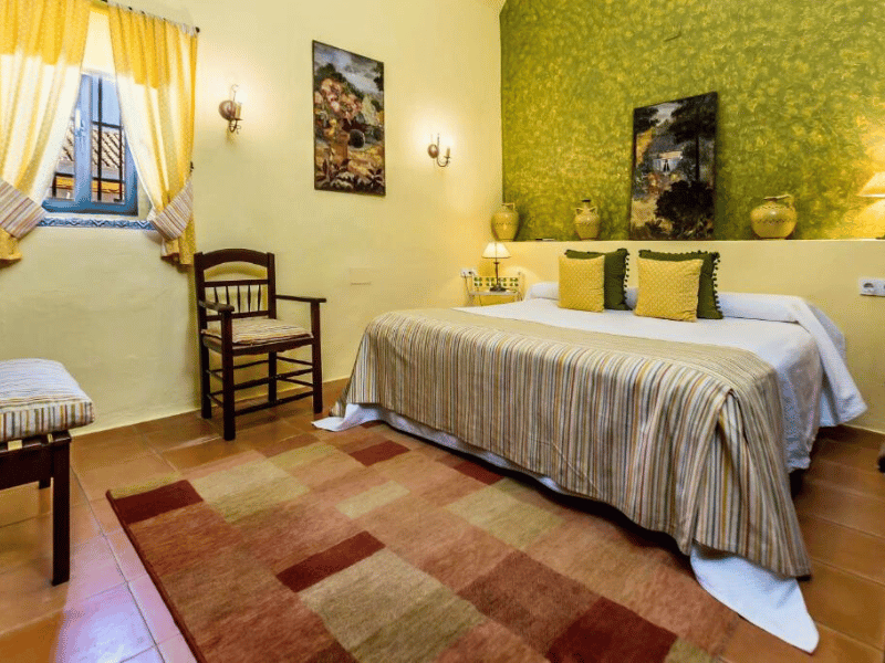 Komfortables Zimmer in einer Hacienda bei Ronda in Spanien