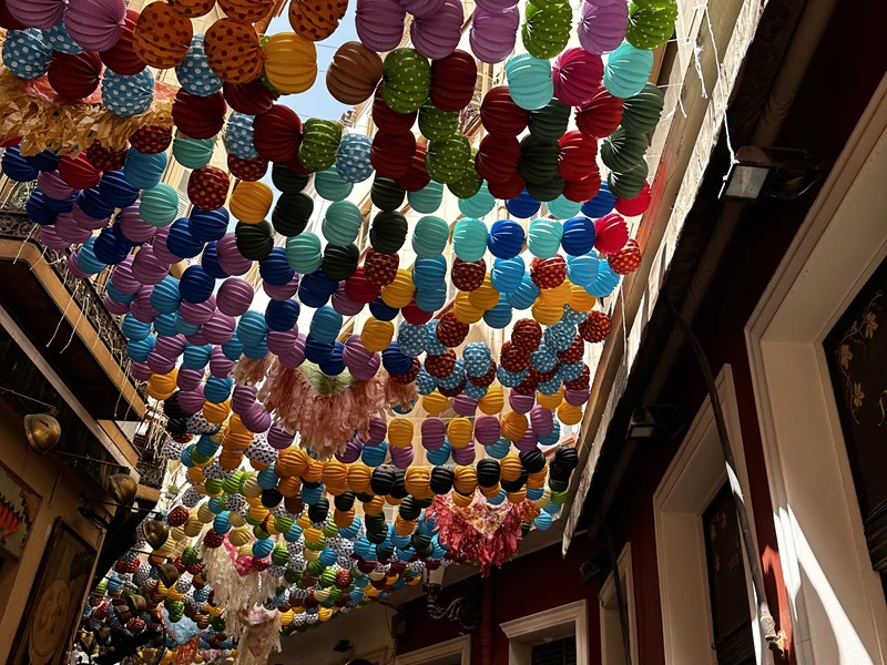 Bunte Gasse in Malaga