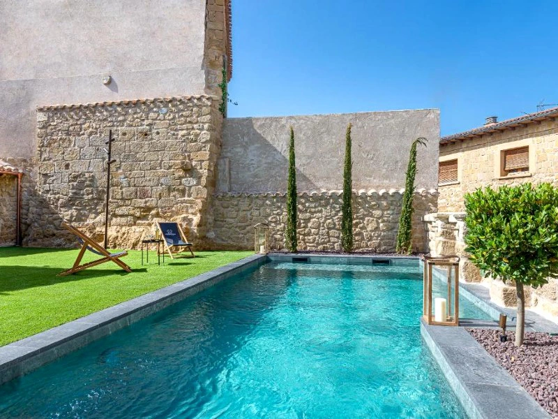 Außenpoolbereich des Special stays in spanien