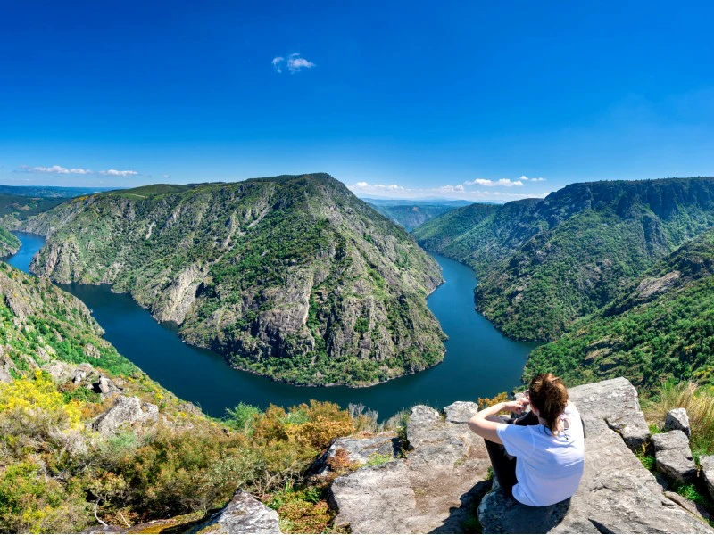 Fluss Sil in Ourense, Spanien