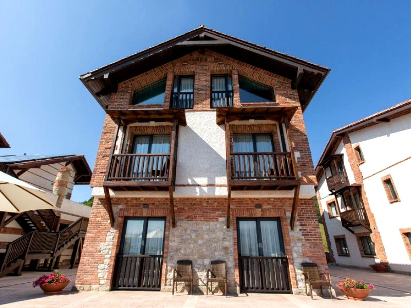 Hotelfassade in Picos de Europa