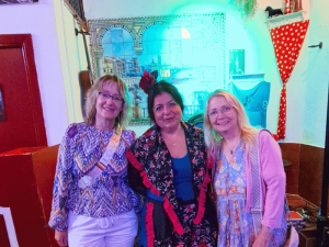 Frauen in Flamencobar in Sevilla in Spanien