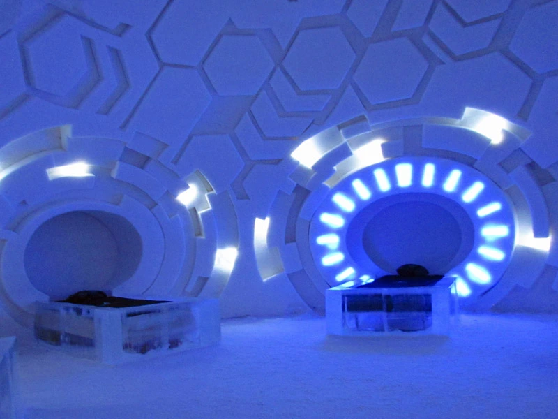 Zimmer im Eishotel in Lappland