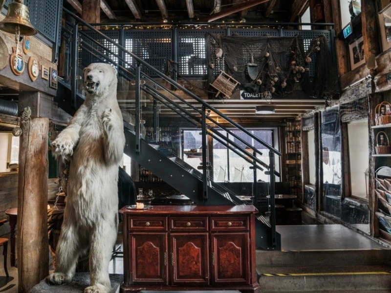 Bar im Hotel in Tromsø, Lappland