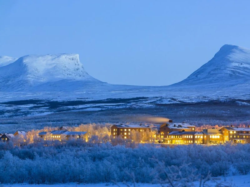 Blick auf Lodge in Abisko, Lappland