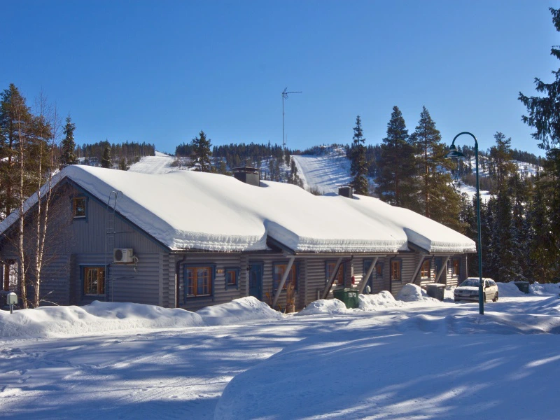Außenansicht der Mökits in Paljakka, Finnland
