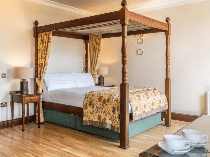 Irland - Zimmer mit Himmelbett im Manor House
