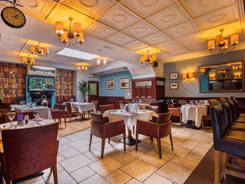 Irland - Restaurant im Hotel in Dublin