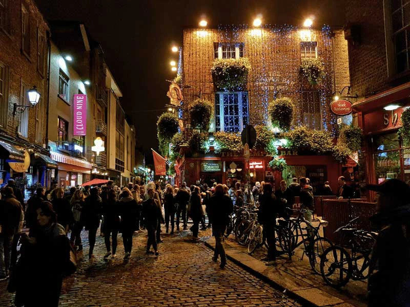 Irland - das Nachtleben in Dublin genießen
