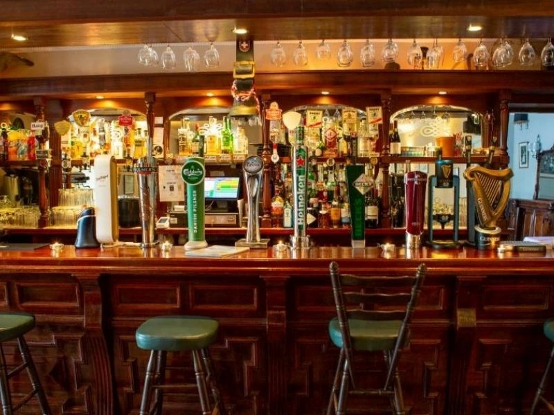 Authentisch Irische Hotelbar in Connemara