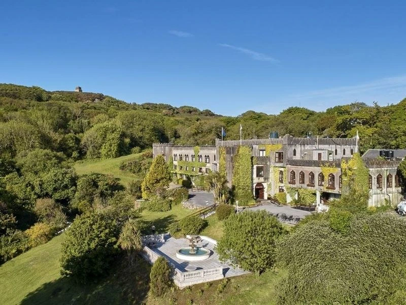 Special stay Hotel von außen in Connemara