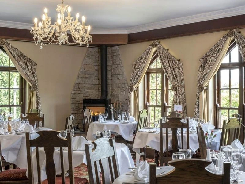 Eindrucksvolles Restaurant in Special stay Hotel in Connemara