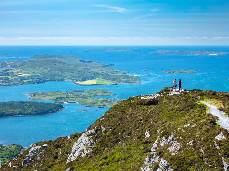 Ausblick vom Diamond Hill im Connemara Nationalpark in Irland