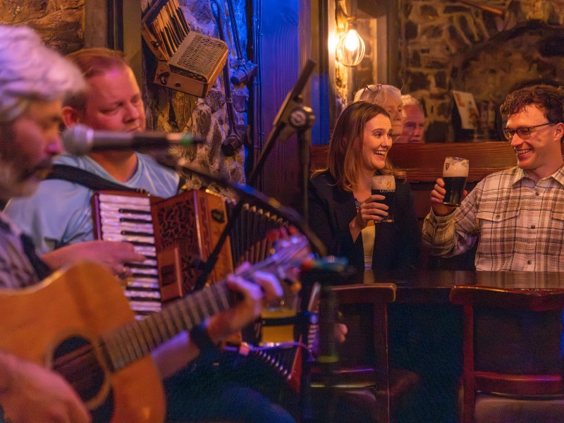 Musiker im Pub in Irland