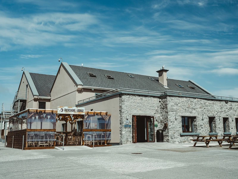 Hotel von außen in Inishmore