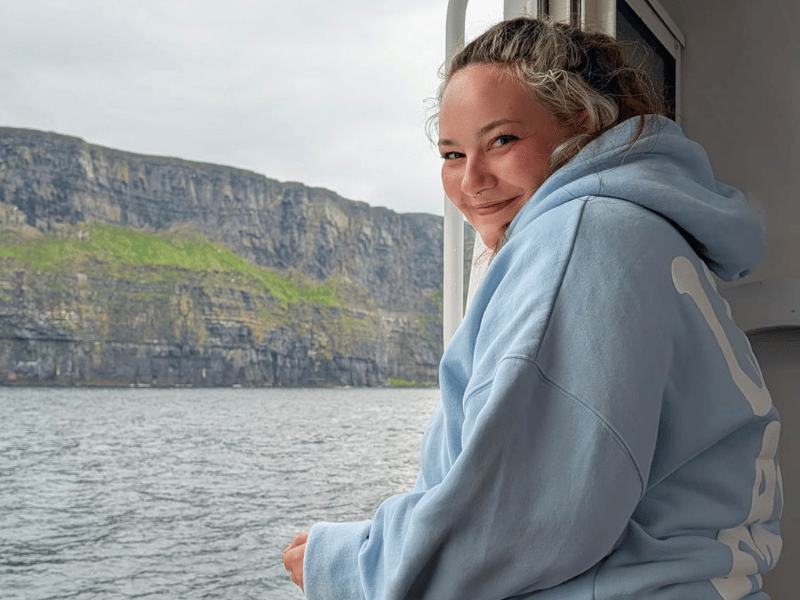 Blick auf die Cliffs of Moher vom Boot aus