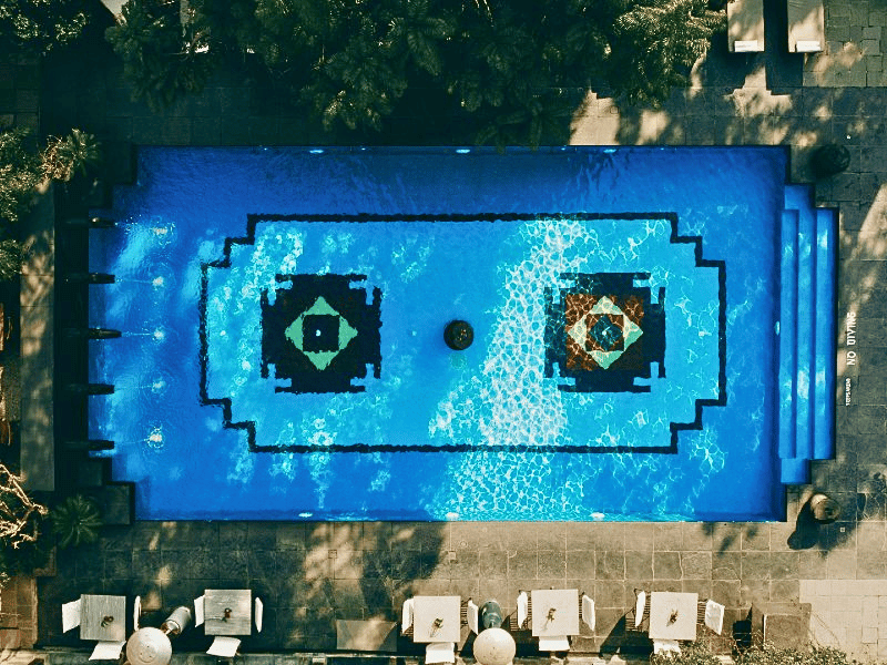 Pool im stilvollen Hotel in Kathmandu, Nepal